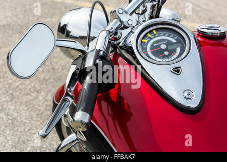 Nahaufnahme eines Motorrades in Whitstable geparkt Stockfoto