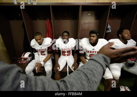 Imhotep Panthers schlagen Kathedrale Prep Ramblers 2016 PIAA AAA HS Football Staatsmeisterschaft im Hershey Park Stadium zu gewinnen. Stockfoto