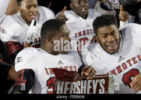 Imhotep Panthers schlagen Kathedrale Prep Ramblers 2016 PIAA AAA HS Football Staatsmeisterschaft im Hershey Park Stadium zu gewinnen. Stockfoto