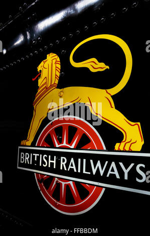 British Railways Logo auf einem alten Dampfzug Stockfoto