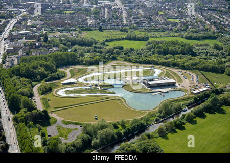 Eine Luftaufnahme von Lee Valley White Water Centre, gebaut für die Olympischen Sommerspiele 2012 in London Stockfoto