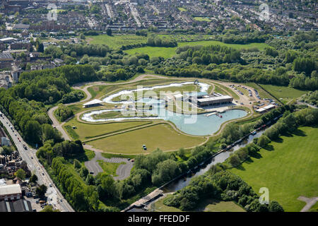 Eine Luftaufnahme von Lee Valley White Water Centre, gebaut für die Olympischen Sommerspiele 2012 in London Stockfoto