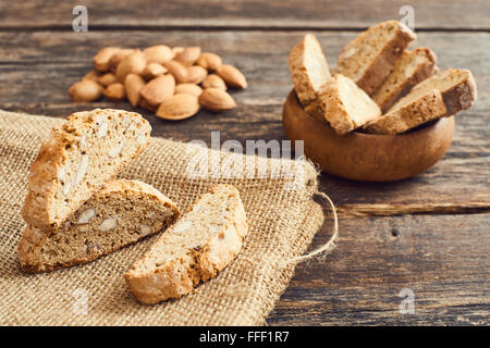 Cantucci hautnah. Typische italienische cookies Stockfoto