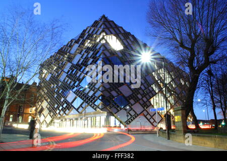 Die University of Sheffield Diamond Gebäude im Stadtzentrum von Sheffield, South Yorkshire England - 2016 Stockfoto