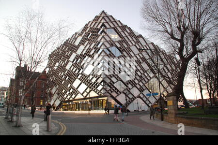 Der Diamant Gebäude im Sheffield Stadtzentrum, nach Hause engineering-Abteilung der University of Sheffield, Sheffield England 2016 Stockfoto