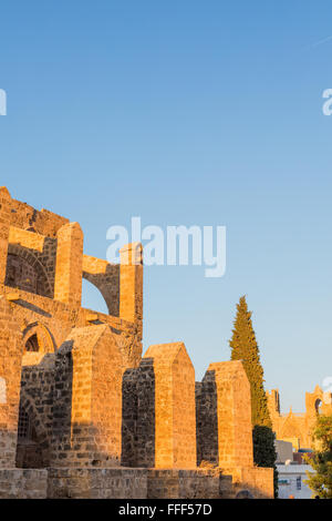 Sinan Pasha Moschee, ehemals Kirche St. Peter und Paul (1359), Famagusta, Nordzypern Stockfoto