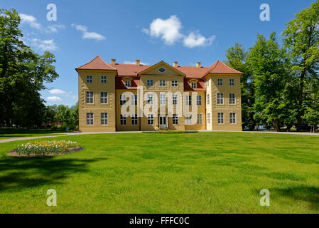 Schloss Mirow auf der Schlossinsel in Mirow, Mecklenburgische Seenplatte, See Mirow, Mecklenburg-Western Pomerania, Deutschland Stockfoto