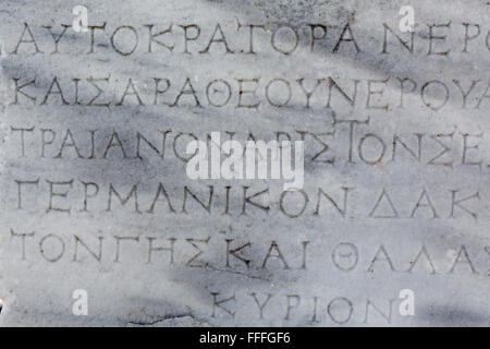 Alte Inschrift in griechischer Sprache, Pergamon, Bergama, Provinz Izmir, Türkei Stockfoto