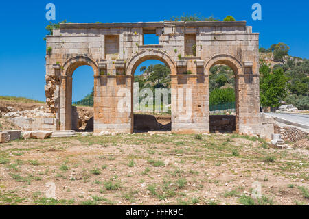 Tor des Modestus, Ruinen des antiken Patara, Provinz Antalya, Türkei Stockfoto