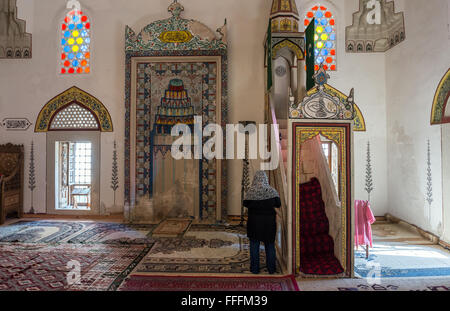 Mihrab und Minbar in berühmten Koski Mehmed Pascha-Moschee in der Stadt Mostar, Bosnien und Herzegowina Stockfoto