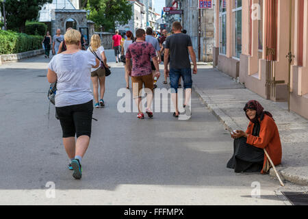 Klammer Fejica Fußgängerzone in der Stadt Mostar, Bosnien und Herzegowina Stockfoto