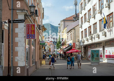 Klammer Fejica Fußgängerzone in der Stadt Mostar, Bosnien und Herzegowina Stockfoto