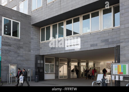 BERLIN, 2 Februar: der "Ausländerbehörde" (Deutsch für Ausländer Behörde oder Immigration Office) auf 2. Februar 2016 in Berlin. Stockfoto