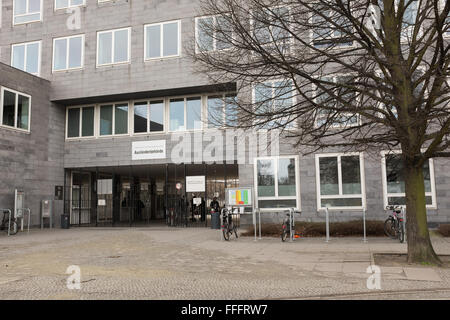 BERLIN, 2 Februar: der "Ausländerbehörde" (Deutsch für Ausländer Behörde oder Immigration Office) auf 2. Februar 2016 in Berlin. Stockfoto