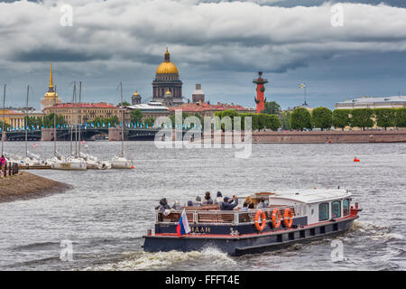 Stadtbild über Newa, Sankt Petersburg, Russland Stockfoto