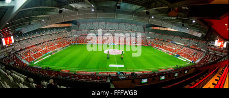 Gijón, Spanien. 12. Februar 2016. Panorama des Stadions Molinón vor Beginn der Fußball Spiel der spanischen "La Liga" zwischen Real Sporting de Gijon und Rayo Vallecano de Madrid, gespielt im Molinón Stadion am 12. Februar 2016 in Gijon, Spanien. Bildnachweis: David Gato/Alamy Live-Nachrichten Stockfoto