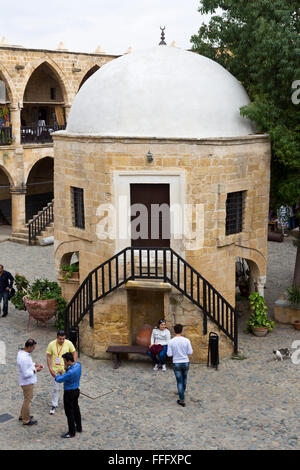 Kleine Moschee in der Centrecourt der Büyük Han, in der Altstadt, Nikosia Lefkosa, türkische Republik Nordzypern Stockfoto