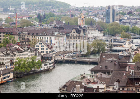 Historische Gebäude Limmat River Zürich Schweiz Stockfoto