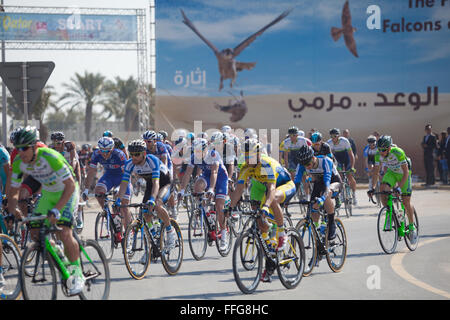 Tour of Qatar 2014. Radrennen in der Wüste. Nahen Ostens Radrennen. Stockfoto