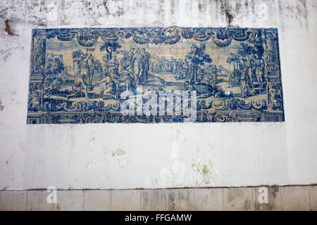 Azulejo-Fliesen an Wand Fieber Livres Aquädukt in Lissabon, Portugal Stockfoto