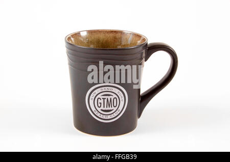 GTMO Souvenirs Guantanamo Bucht Kuba Kaffee-Haferl braun Stockfoto