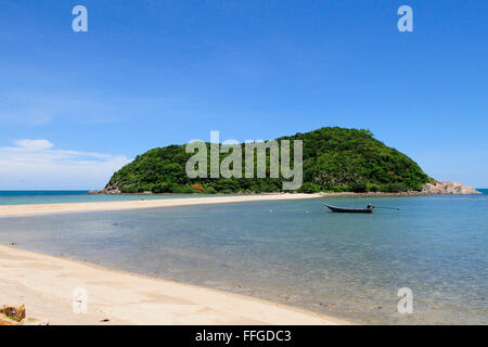 Gezeiten Sandbank verbindet kleine Ko Ma Insel zum Festland Insel Koh Pangan Thailand Stockfoto