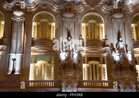 Das Gran Teatro De La Habana Alicia Alonso in der Nacht Stockfoto