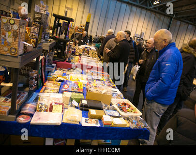 Birmingham, Vereinigtes Königreich. 14. Februar 2016. Sammler Spielwarenmesse wo Menschen Antike und neue Sammlerstücke Spielzeug kaufen können. Bildnachweis: Steven Reh/Alamy Live News Stockfoto