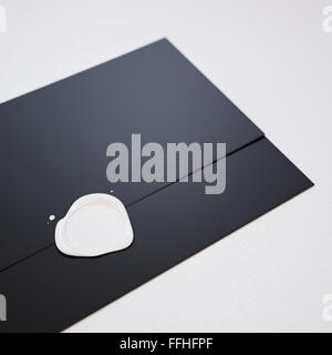 Wachs versiegelten Brief schwarz Nahaufnahme Stockfoto