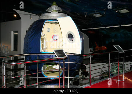 Eine Sojus-Raumschiff im Kosmonautenmuseum in Moskau, Russland Stockfoto