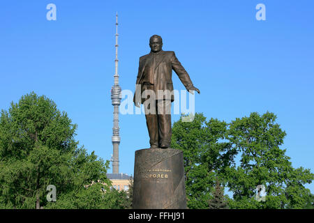 Denkmal für die sowjetischen Rakete Ingenieur und Raumfahrzeuge Chefdesigner Sergei Pavlovich Korolev (1907-1966) in Moskau, Russland Stockfoto