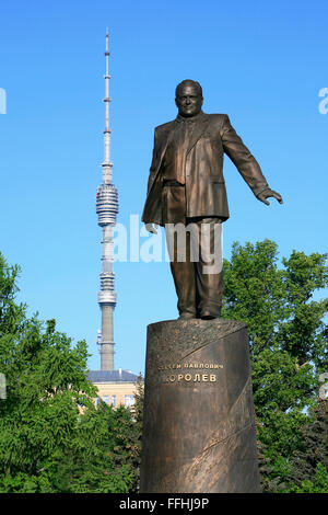 Denkmal für die sowjetischen Rakete Ingenieur und Raumfahrzeuge Chefdesigner Sergei Pavlovich Korolev (1907-1966) in Moskau, Russland Stockfoto