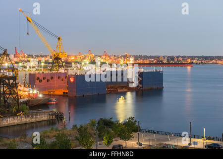 Eigenständige schwimmenden Trockendock am Seaspan Vancouver Trockendock, North Vancouver, BC, Kanada Stockfoto