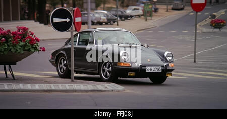 Le Mans (1971) unter der Regie von Lee H. Katzin und mit Steve McQueen als Rennfahrer Michael Delaney, der 1969 einen Porsche 912 fuhr. Stockfoto