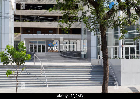 Asuncion, Paraguay. 14th. Februar 2016. Das World Trade Center (WTC) Asunción, ein Business-Komplex, wird an diesem sonnigen Tag in Asuncion, Paraguay, gesehen. Quelle: Andre M. Chang/Alamy Live News Stockfoto