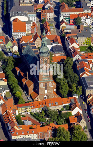 Aerial, aerial Blick, Greifswald Dom St.Nikolai, die St.-Nikolaus-Kathedrale (nach 1263) ist auch die größte Kirche Stockfoto