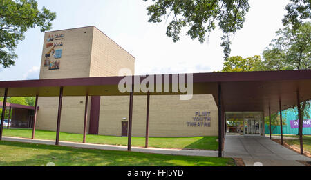 FLINT, MI - 22 AUGUST: The Flint Youth Theater in Flint, MI am 22. August 2015 erscheint hier. Stockfoto