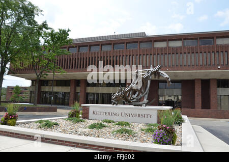 FLINT, MI - 22 AUGUST: Campus Center von Kettering Universität am 22. August 2015 erscheint hier. Stockfoto