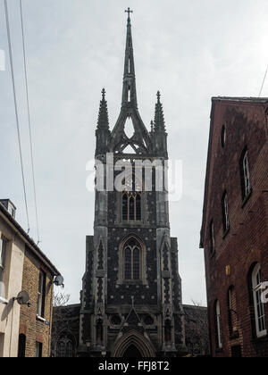 Blick auf St. Maria der Charity-Kirche in Faversham Stockfoto