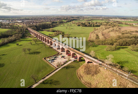 Holmes Chapel Eisenbahnviadukt Luftaufnahmen während Network Rail großen Tiefbau 14. Februar 2016 Stockfoto