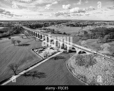 Holmes Chapel Eisenbahnviadukt Luftaufnahmen während Network Rail großen Tiefbau 14. Februar 2016 Stockfoto