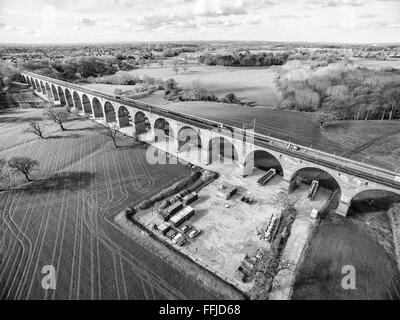 Holmes Chapel Eisenbahnviadukt Luftaufnahmen während Network Rail großen Tiefbau 14. Februar 2016 Stockfoto