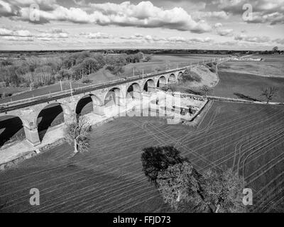 Holmes Chapel Eisenbahnviadukt Luftaufnahmen während Network Rail großen Tiefbau 14. Februar 2016 Stockfoto