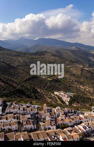 Vista de Zahara De La Sierra Desde el castillo Stockfoto