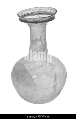 Antike römische Vase aus Klarglas mit kugelförmigen Schale. Isoliert auf weißem Hintergrund Stockfoto