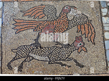 Antiken byzantinischen Mosaik eines Adlers und ein Schaf auf der Insel Murano in der Lagune von Venedig Stockfoto