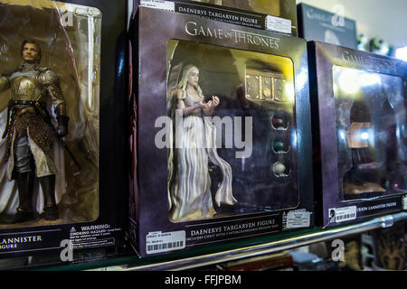 Daenerys Targaryen und Jaime Lannister Figuren von Game of Thrones im Souvenir-Shop auf der alten Stadt von Dubrovnik, Kroatien Stockfoto