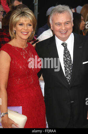 28. September 2015 - Ruth Langsford und Eamonn Holmes Besuch der Stolz von Großbritannien Awards 2015 im Grosvenor House Hotel in Lon Stockfoto