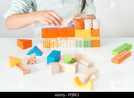 Farbige Holzspielzeug für den Bau Stockfoto