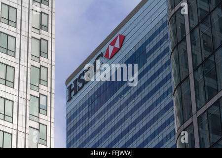 London UK. 15. Februar 2016. HSBC Bank verkündete seine Entscheidung nicht zu verlagern und seinen Sitz in Canary Wharf London Kredit zu halten: Amer Ghazzal/Alamy Live-Nachrichten Stockfoto